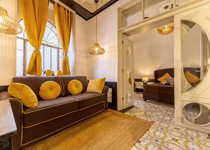 Foro Luxury Flat